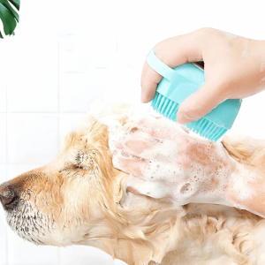 Spazzola da Bagno per Cani e Gatti in Silicone con Dispenser di Shampoo